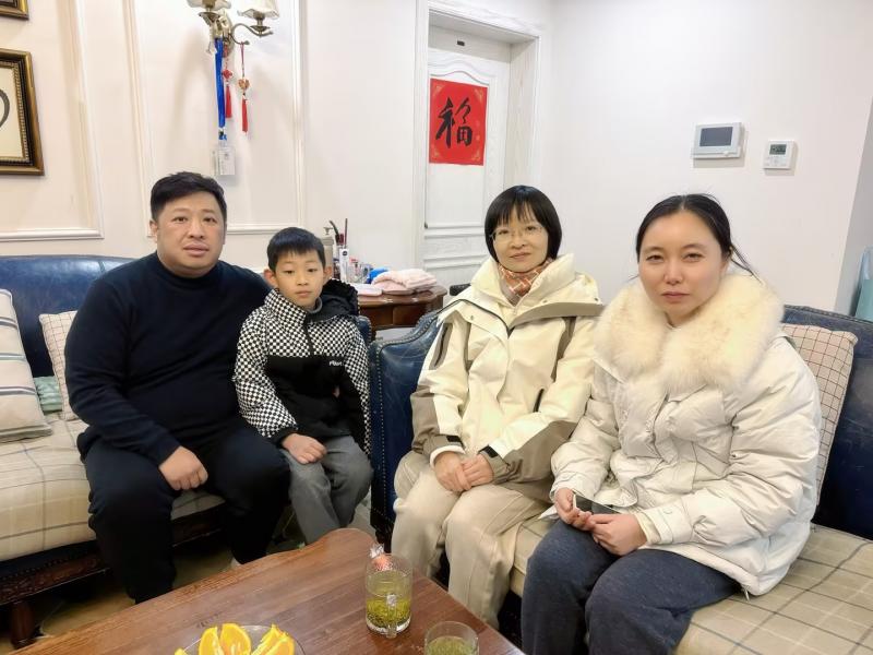 三10班 家访(1).jpg