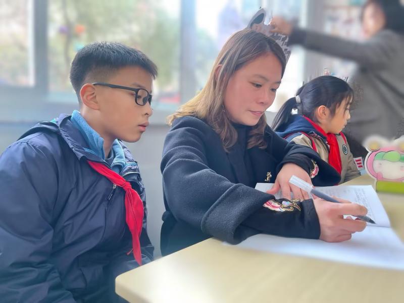 b9793700-1d75-4e93-842e-7576bad872bf.jpg b9793700-1d75-4e93-842e-7576bad872bf.jpg