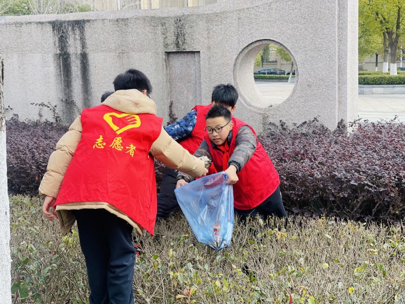 aaa834b4-d914-4d8f-8c88-196962f997d4.jpg aaa834b4-d914-4d8f-8c88-196962f997d4.jpg