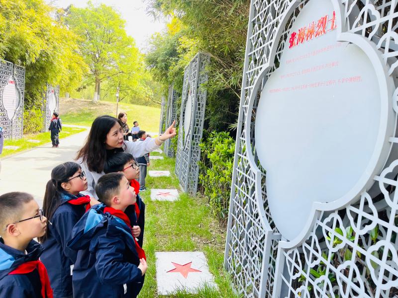 be97eecf-2e5a-4b56-ba01-90242c9dbb75.jpg be97eecf-2e5a-4b56-ba01-90242c9dbb75.jpg