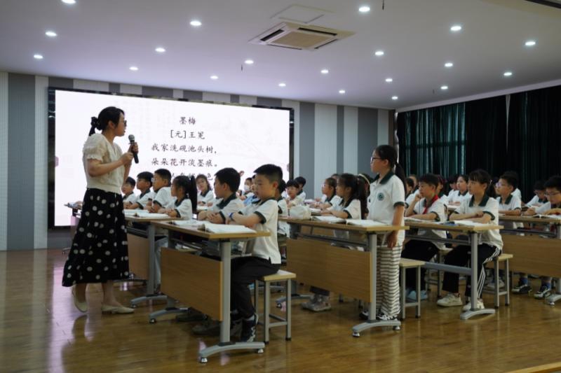 墨梅.jpg